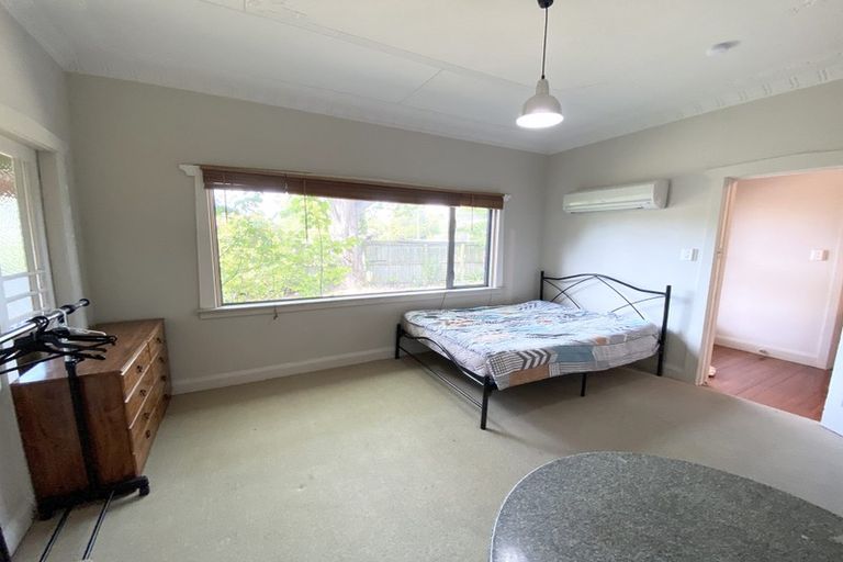 Photo of property in 35 Memorial Avenue, Ilam, Christchurch, 8053