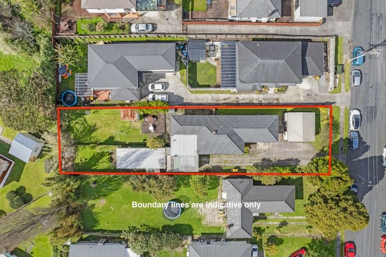 Photo of property in 11 Netherlands Avenue, Kelston, Auckland, 0602