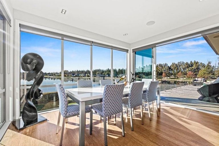 Photo of property in 37 Oakgrove Drive, Rangiora, 7400