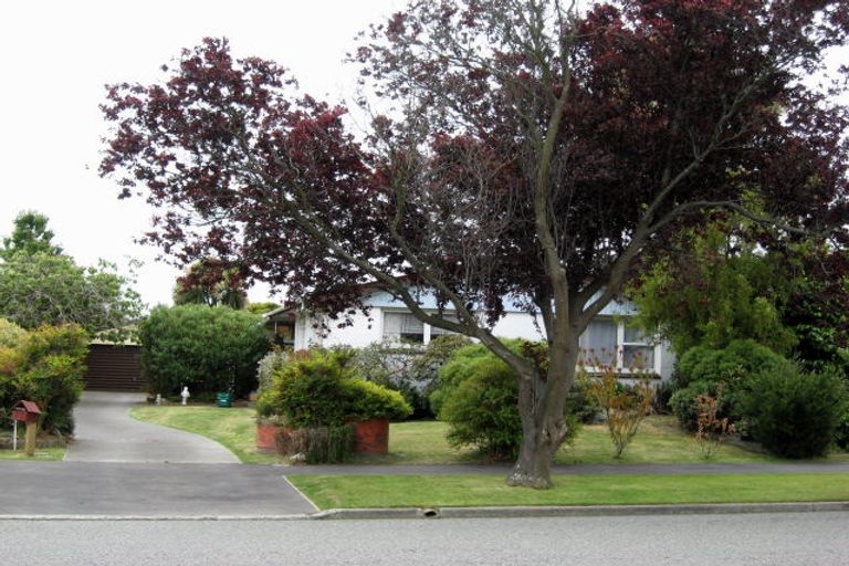 Photo of property in 12 Birkenhead Street, Avonhead, Christchurch, 8042