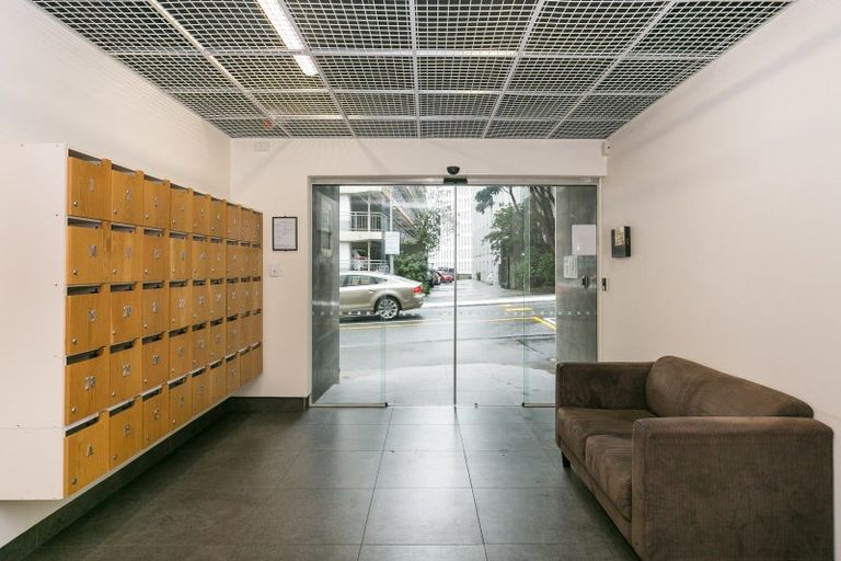 Photo of property in Hume House, 152uc The Terrace, Wellington Central, Wellington, 6011