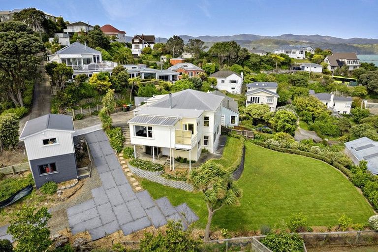 Photo of property in 43a Nevay Road, Miramar, Wellington, 6022