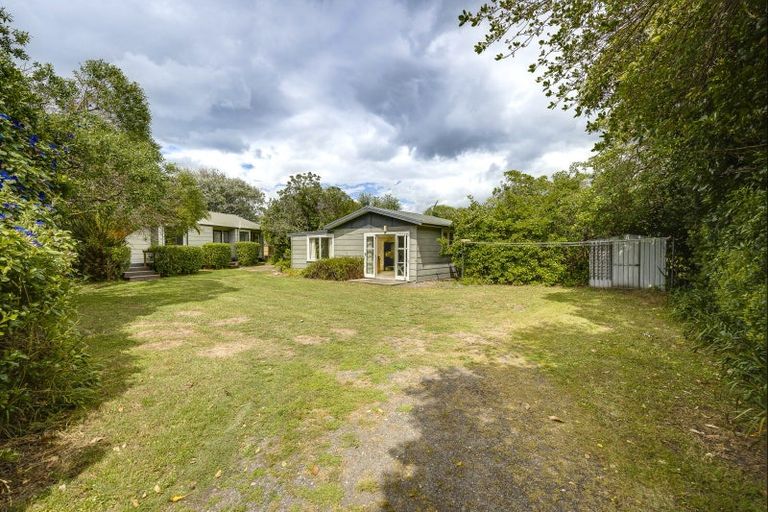 Photo of property in 106 Tiakitai Road, Waimarama, Havelock North, 4294