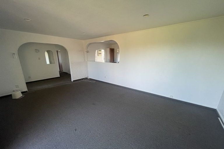 Photo of property in 132 Cascades Road, Pakuranga Heights, Auckland, 2010