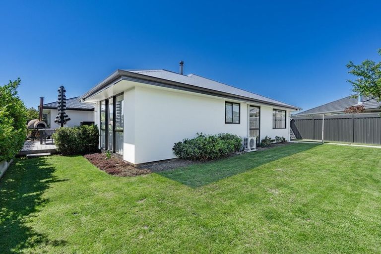 Photo of property in 21 Caledonia Drive, Mosgiel, 9024