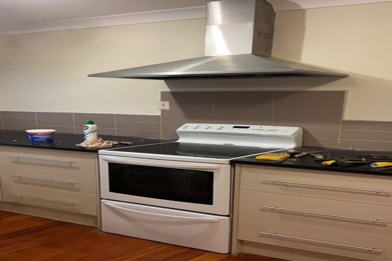 Photo of property in 3 Pedersen Place, Bucklands Beach, Auckland, 2012