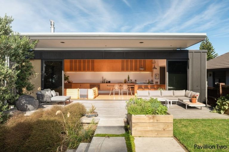 Photo of property in 73 Marine Parade, Mount Maunganui, 3116