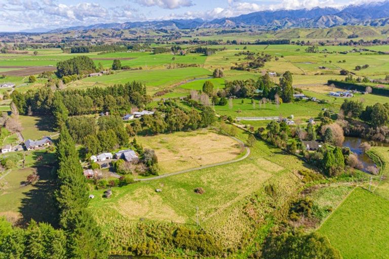 Photo of property in 790 State Highway 2, Opaki, Masterton, 5881