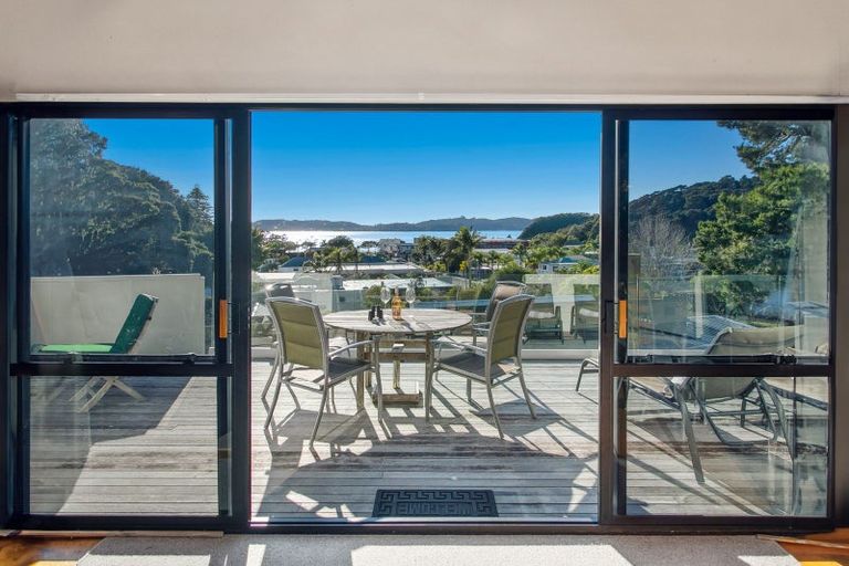Photo of property in 43 Kings Road, Paihia, 0200