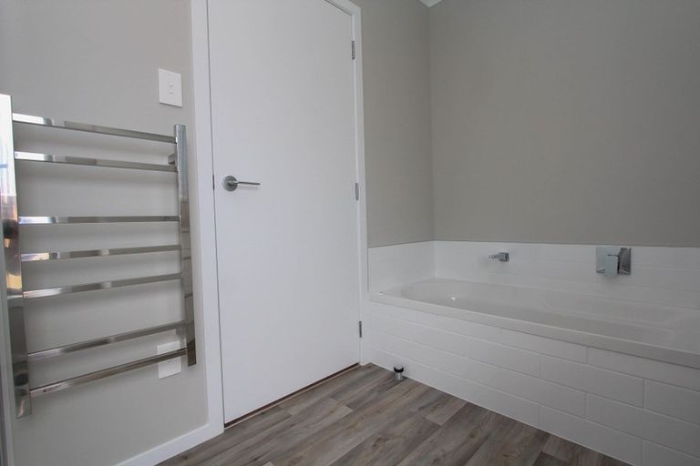 Photo of property in 2a Yorkshire Road, Silverdale, Hamilton, 3216