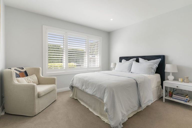 Photo of property in 21 Heath Avenue, Northcote, Auckland, 0627