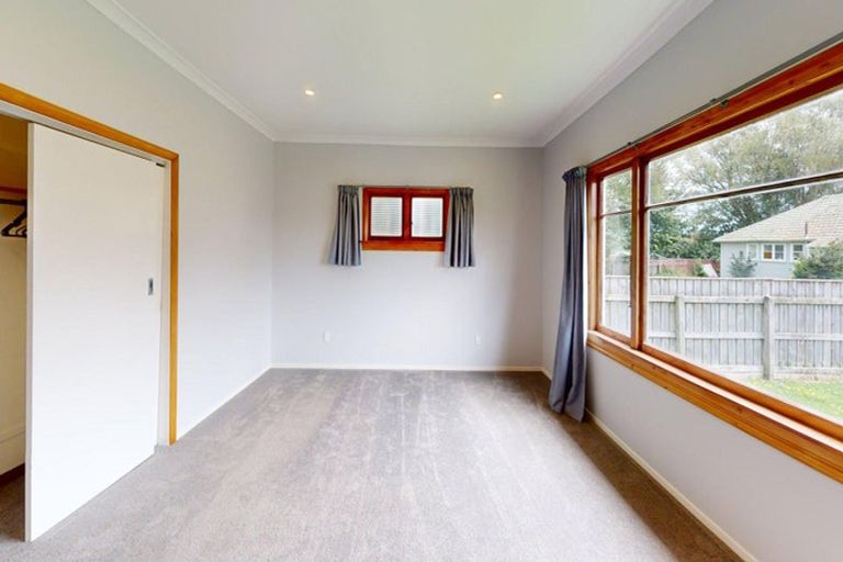 Photo of property in 6-8 Churchill Crescent, Foxton, 4814