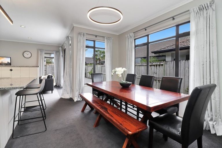 Photo of property in 102 Oriental Parade, Papamoa Beach, Papamoa, 3118