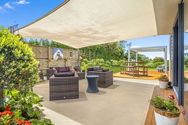 Photo of property in 98 Pitt Road, Hillsborough, New Plymouth, 4372