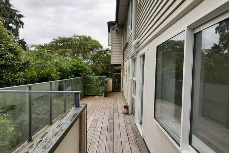 Photo of property in 46 Carrington Street, Lower Vogeltown, New Plymouth, 4310