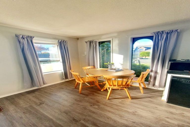 Photo of property in 24 Brogar Place, Casebrook, Christchurch, 8051