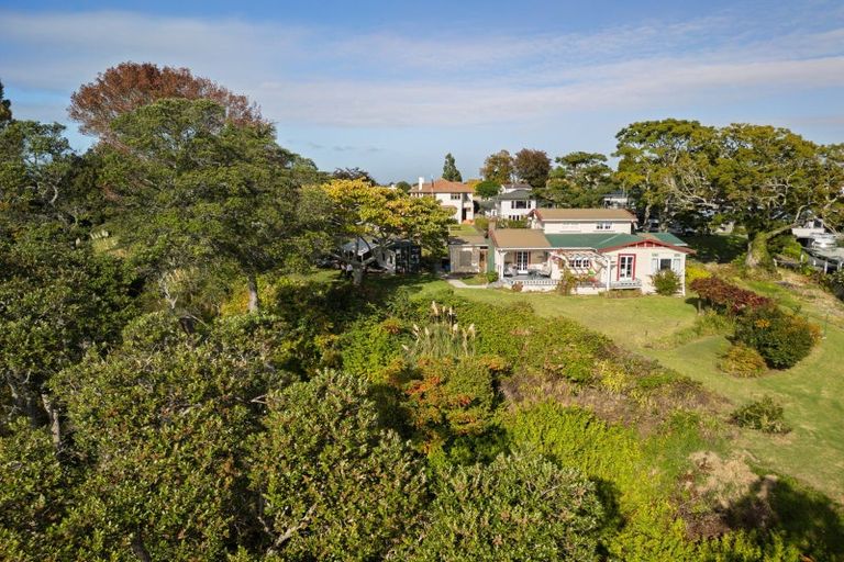 Photo of property in 1 Eleventh Avenue, Tauranga, 3110
