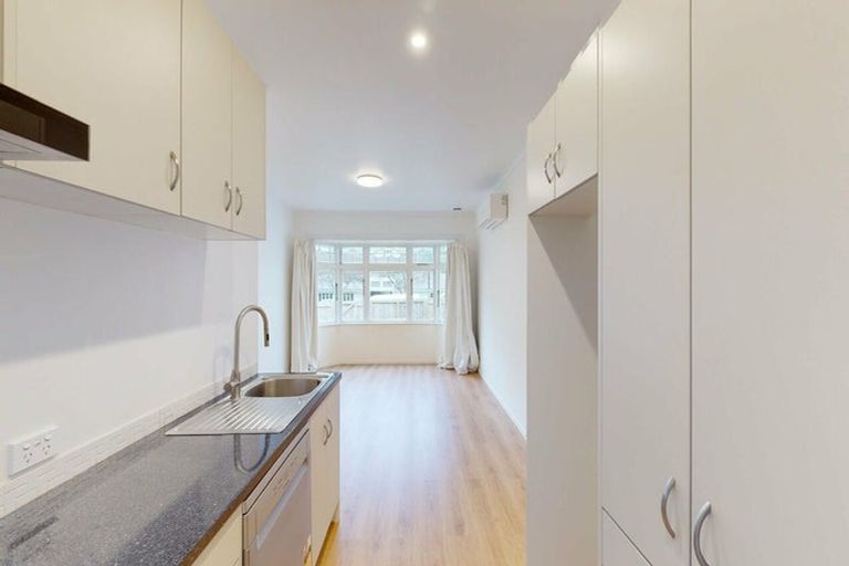 Photo of property in 397 Karori Road, Karori, Wellington, 6012