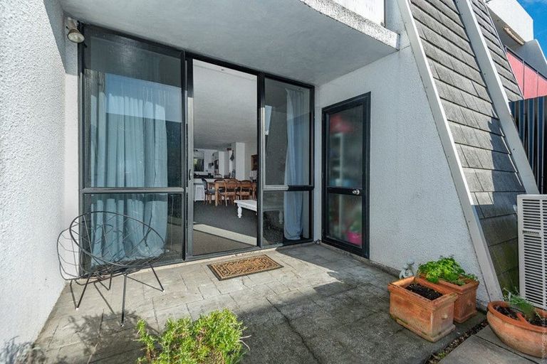 Photo of property in 2/88 Antigua Street, Addington, Christchurch, 8024