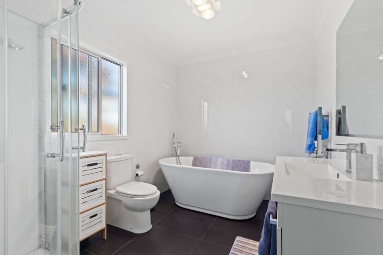 Photo of property in 7 Madeleine Terrace, Papamoa Beach, Papamoa, 3118