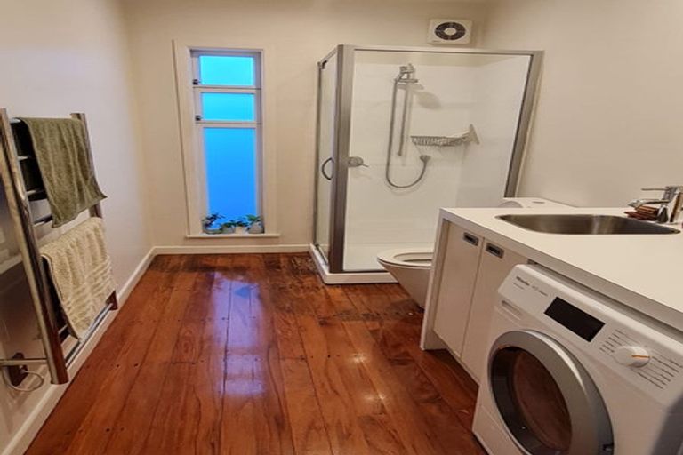 Photo of property in 34 Williamson Avenue, Belmont, Auckland, 0622