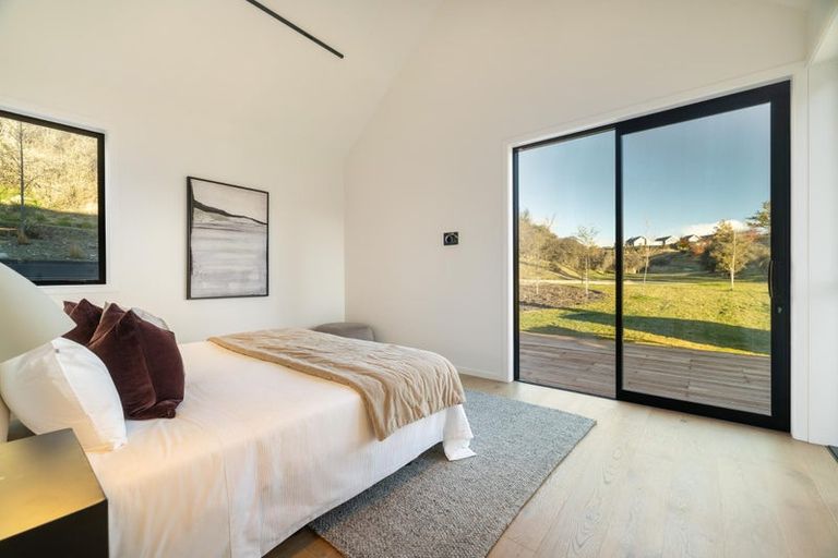 Photo of property in 7 Mckenzies Shute, Jacks Point, Queenstown, 9371