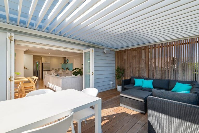 Photo of property in 9 Coronation Street, Belmont, Auckland, 0622