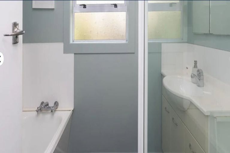 Photo of property in 72 Roydvale Avenue, Burnside, Christchurch, 8053