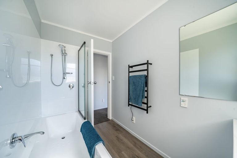 Photo of property in 20 Totara Park Road, Clouston Park, Upper Hutt, 5018