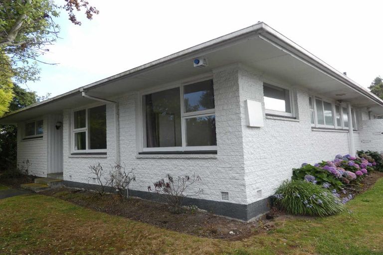 Photo of property in 10 Ilkley Place, Ilam, Christchurch, 8041