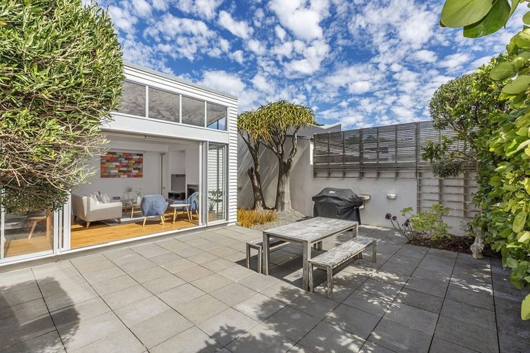 Photo of property in 79 Ludlam Street, Seatoun, Wellington, 6022