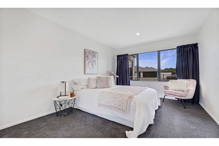 Photo of property in 2/49 Castletown Place, New Brighton, Christchurch, 8083