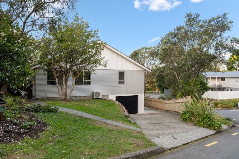 Photo of property in 2 John Sims Drive, Broadmeadows, Wellington, 6035