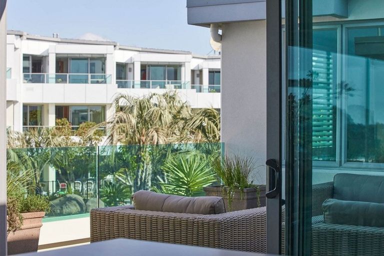 Photo of property in 5/135 Marine Parade, Mount Maunganui, 3116