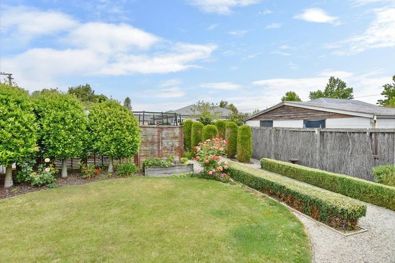 Photo of property in 4 Mcfaddens Road, St Albans, Christchurch, 8052