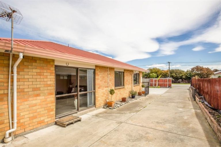 Photo of property in 96 Saint Johns Street, Woolston, Christchurch, 8062