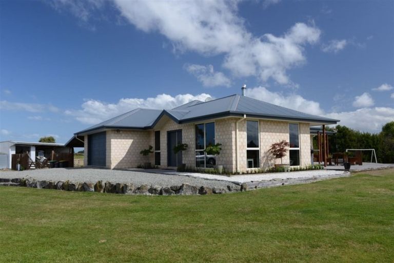Photo of property in 609 Arowhenua Road, Kerrytown, Timaru, 7975