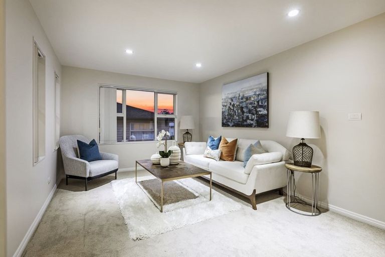 Photo of property in 19a Linwood Avenue, Forrest Hill, Auckland, 0620