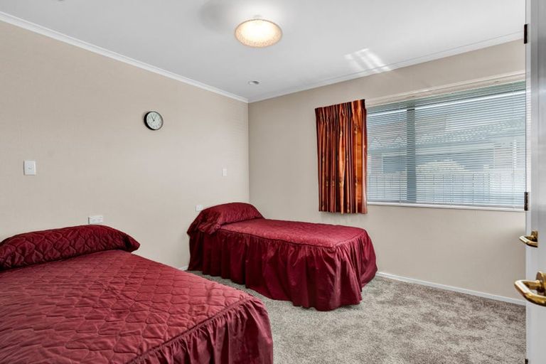 Photo of property in 20 Kellyville Heights, Merrilands, New Plymouth, 4312