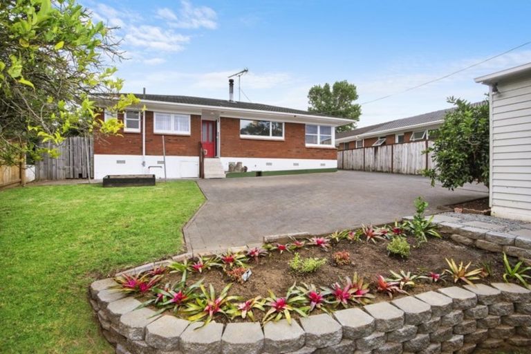 Photo of property in 24 Pooley Street, Pakuranga Heights, Auckland, 2010