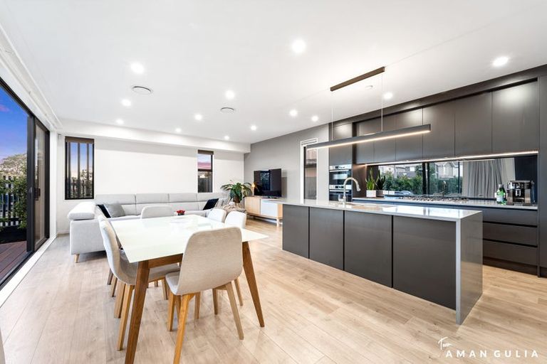 Photo of property in 90 Joshua Carder Drive, Hobsonville, Auckland, 0616