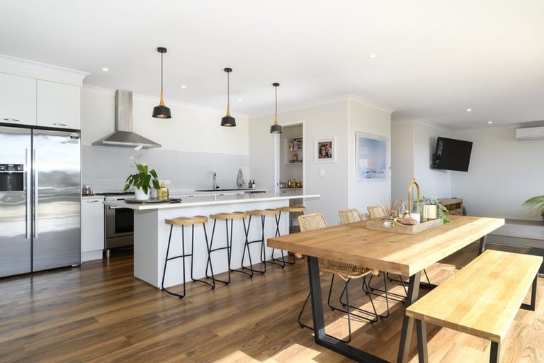 Photo of property in 15 Damien Place, Ohauiti, Tauranga, 3112