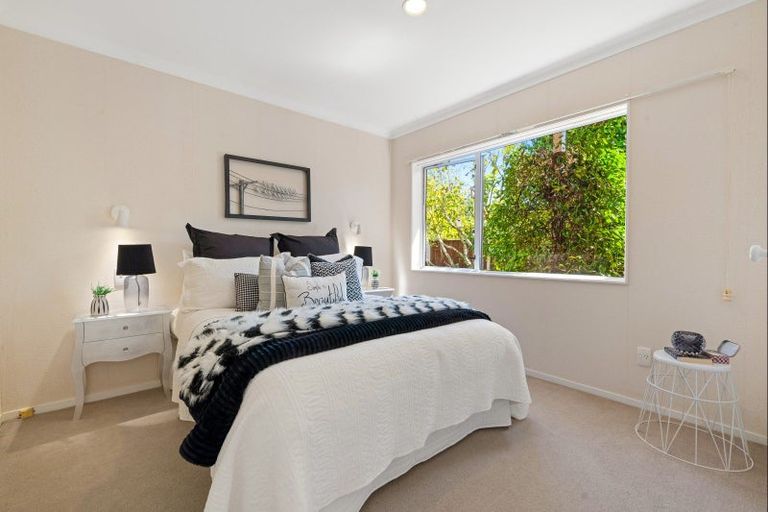 Photo of property in 1/36 Nihill Crescent, Mission Bay, Auckland, 1071