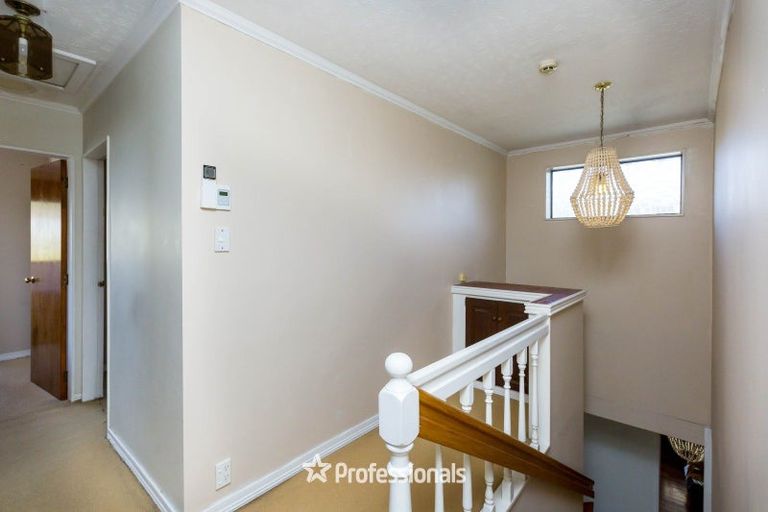 Photo of property in 5 Pempsey Street, Silverstream, Upper Hutt, 5019