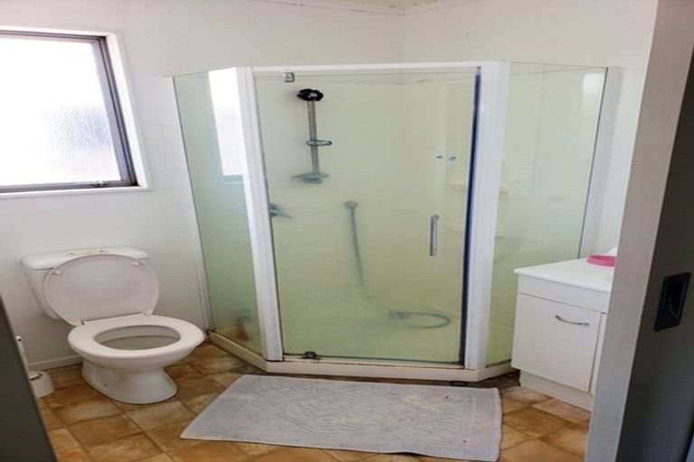 Photo of property in 5 Percy Cameron Street, Avalon, Lower Hutt, 5011