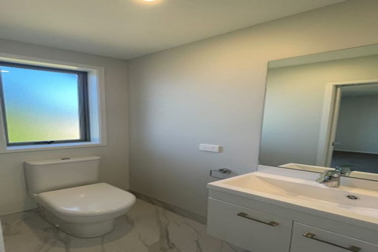 Photo of property in 6/51 Wharf Road, Te Atatu Peninsula, Auckland, 0610