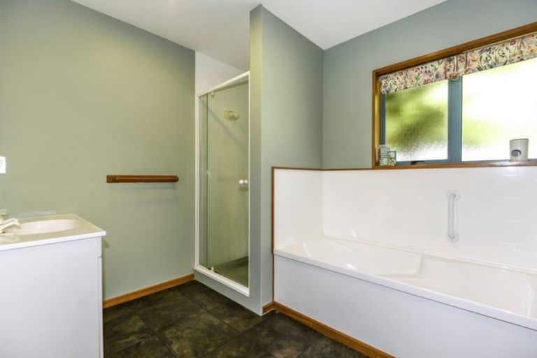 Photo of property in 4 Oakden Drive, Darfield, 7510