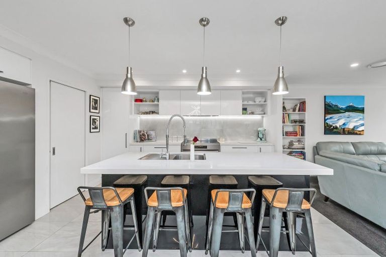 Photo of property in 118 Broadlands Drive, Rolleston, 7615