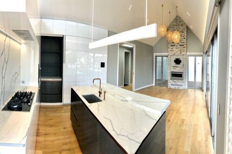 Photo of property in 44 Capriana Drive, Karaka, Papakura, 2113