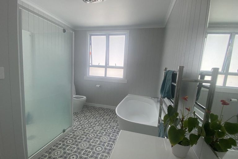 Photo of property in 17a Central Avenue, Avenues, Whangarei, 0110